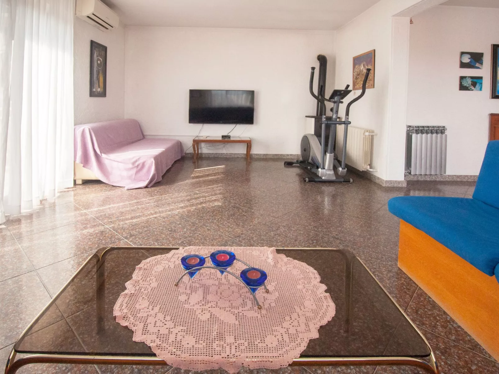 Wohnung Violett für 6 Personen-Binnen