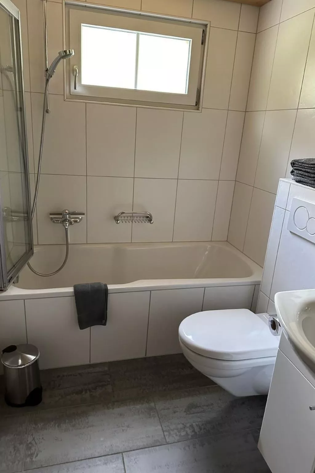 Grubi-Image-tags.info