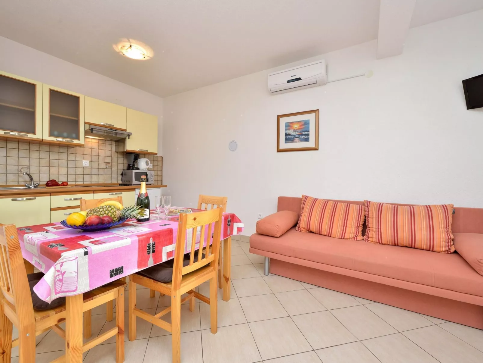 "Antonio" mit Blick auf das Wasser-Binnen