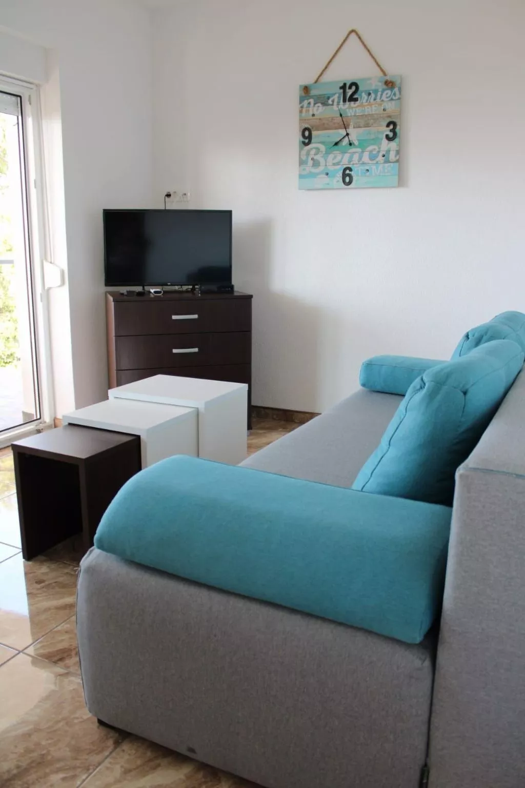 Appartement mit Terrasse, Meerblick, Jacuzzi, Außenpool-Image-tags.info