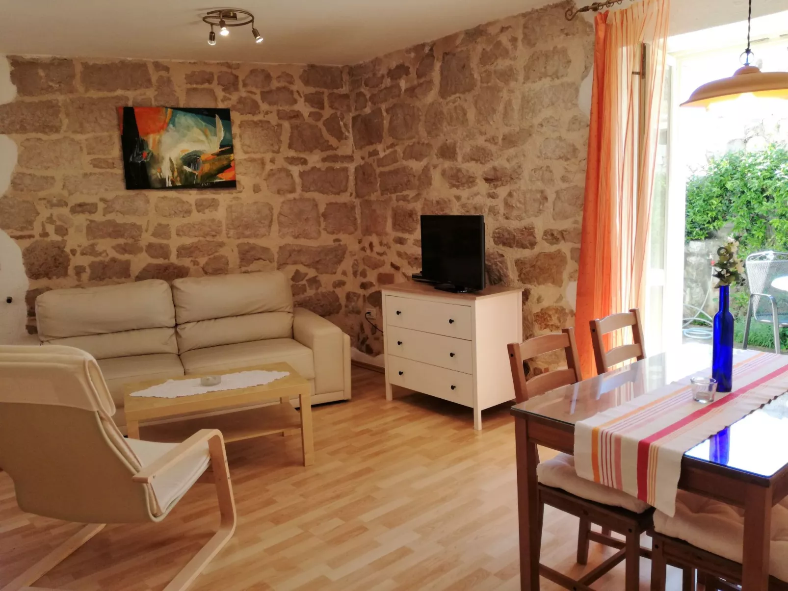 Appartament Nirvana-Binnen