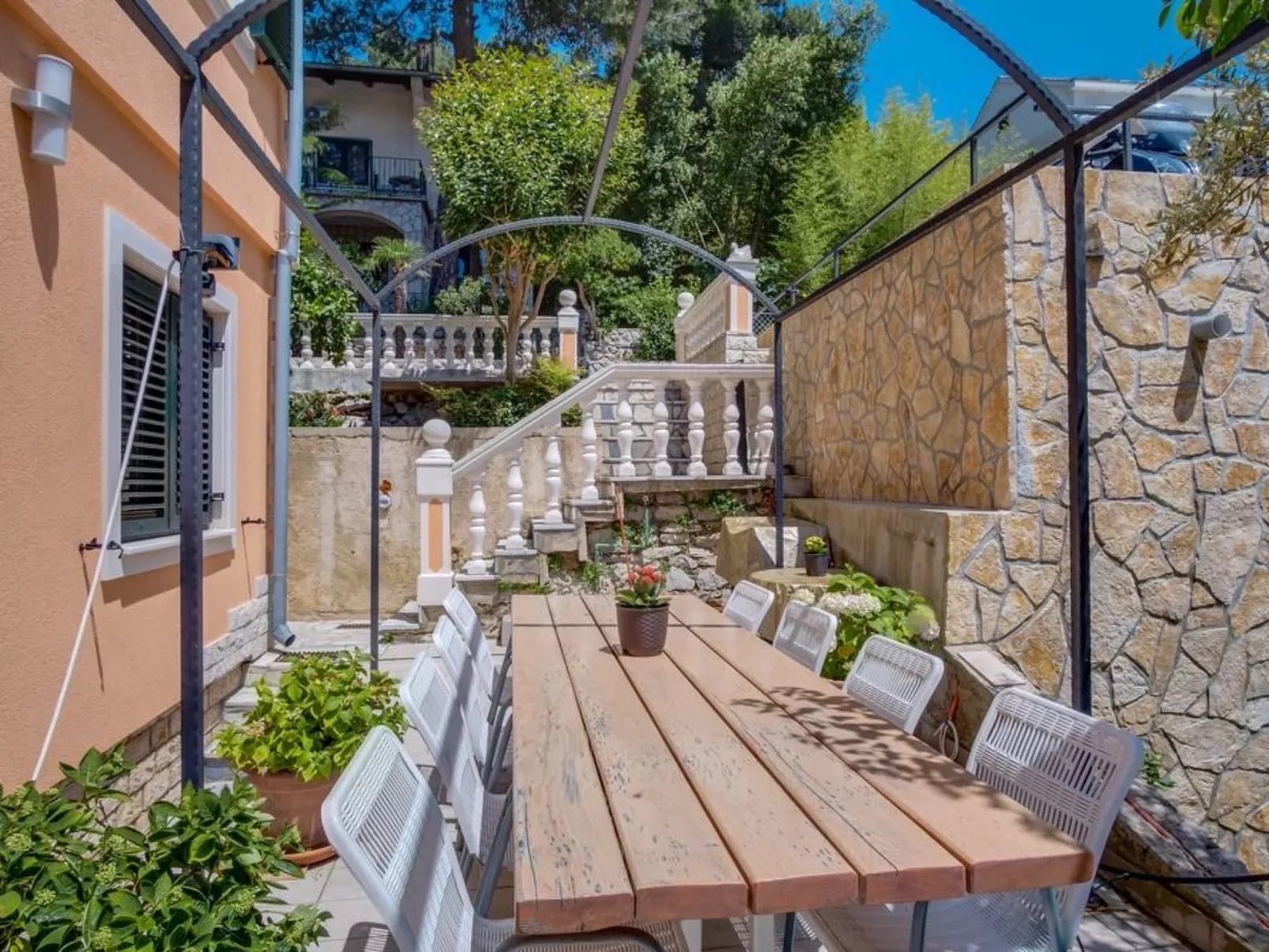 Villa Magnolia - Apartment Gardenia-Buiten