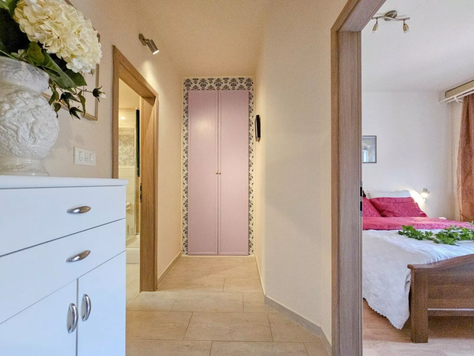 Schöne Ferienwohnung Romana-Binnen