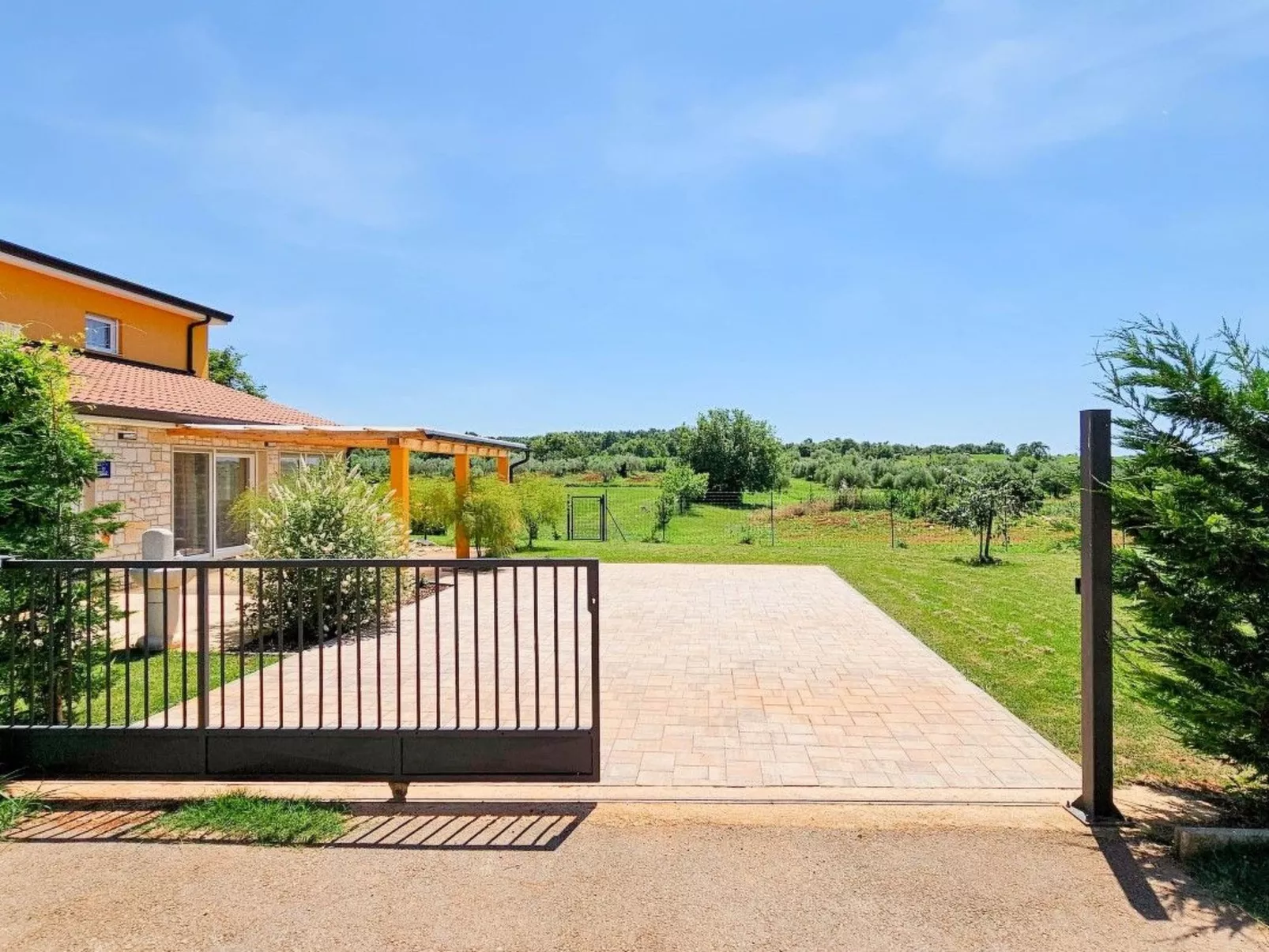 Für 8 Personen ca. 150 m&sup2; in Dajla, Istrien (Umag und Umgebung)-Image-tags.info