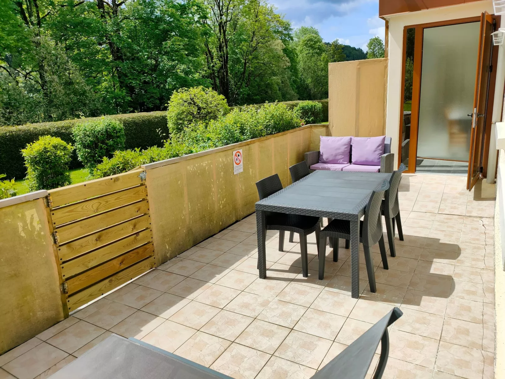 Gite Iris Montagnes du Jura mit Spa Sauna Fluss-Binnen