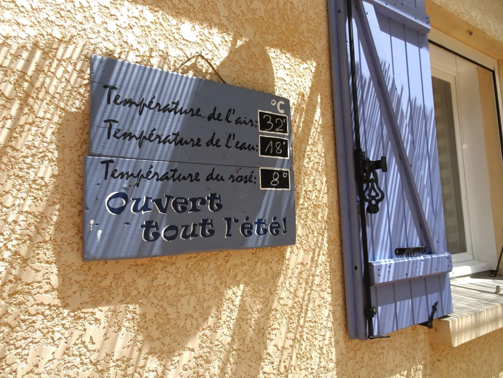 À l'abri du Mistral-Buiten