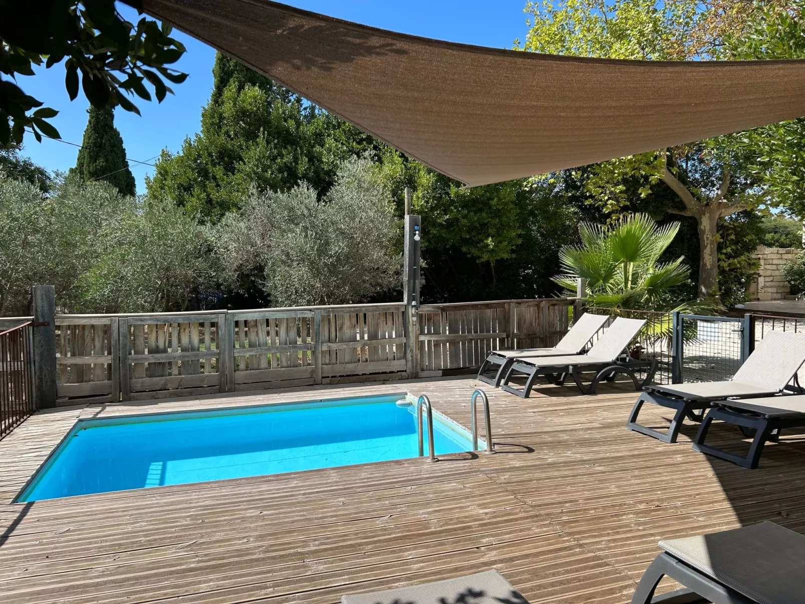 Villa-Mas des Lilas bei Coba in der Provence-Buiten