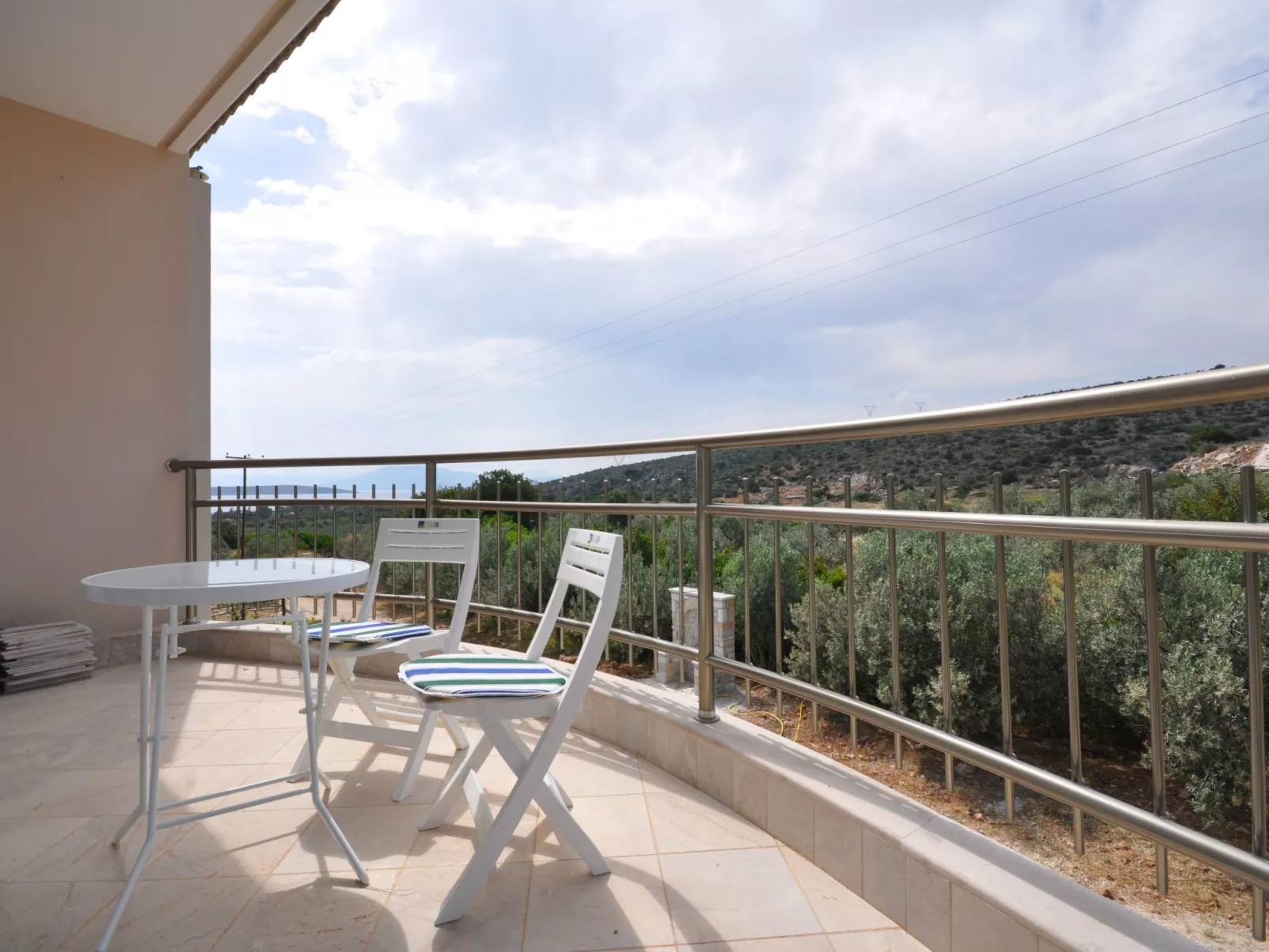 Anwesen "Villa Livadia" mit Infinity-Pool-Buiten