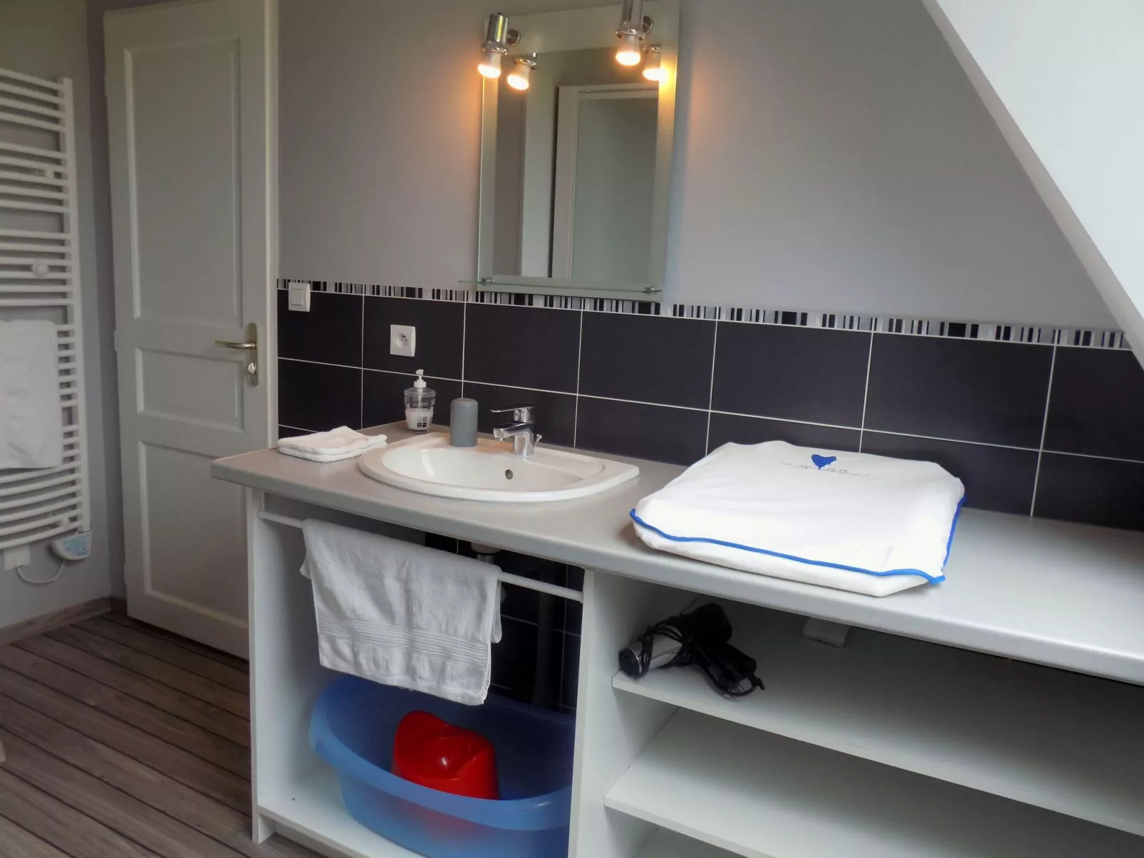 Für acht Personen-Binnen