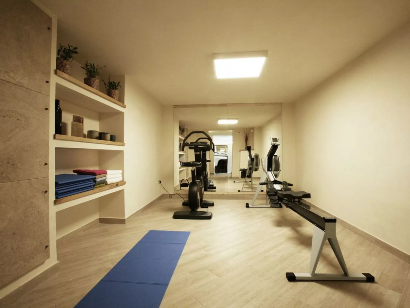 Villa mit Infinity-Pool-Binnen