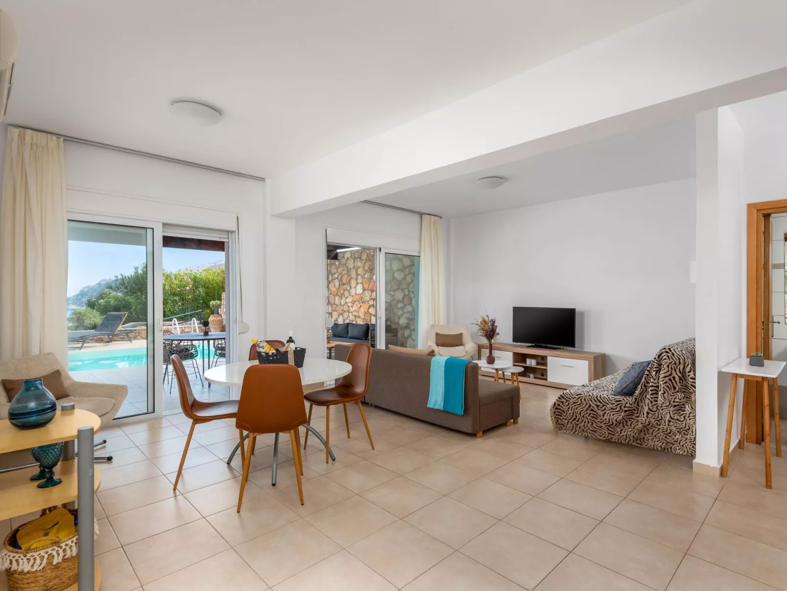 Anbetungswürdige Villa-Binnen