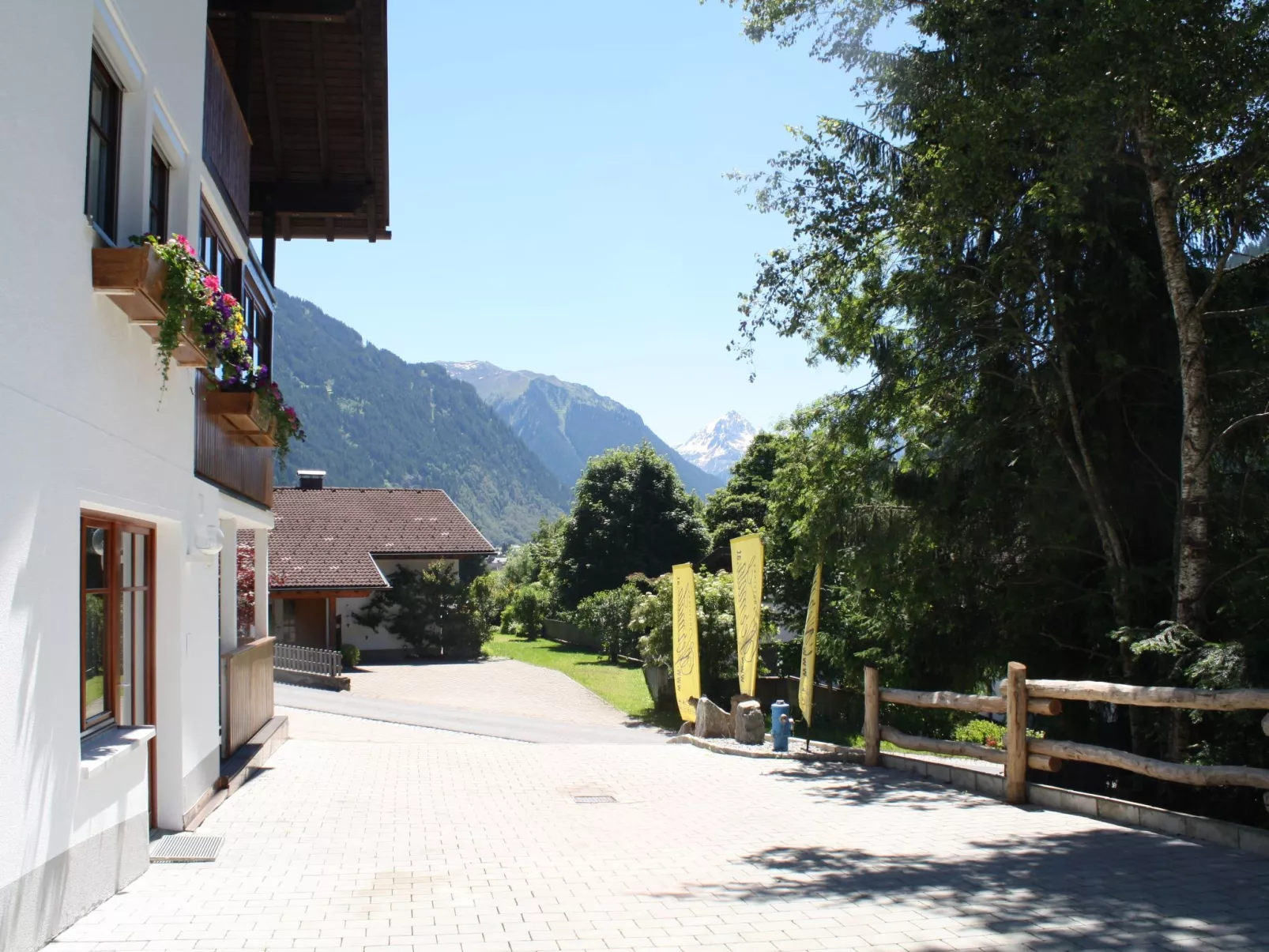 Ruhige Wohnung in Sankt Gallenkirch mit Garten-Buiten