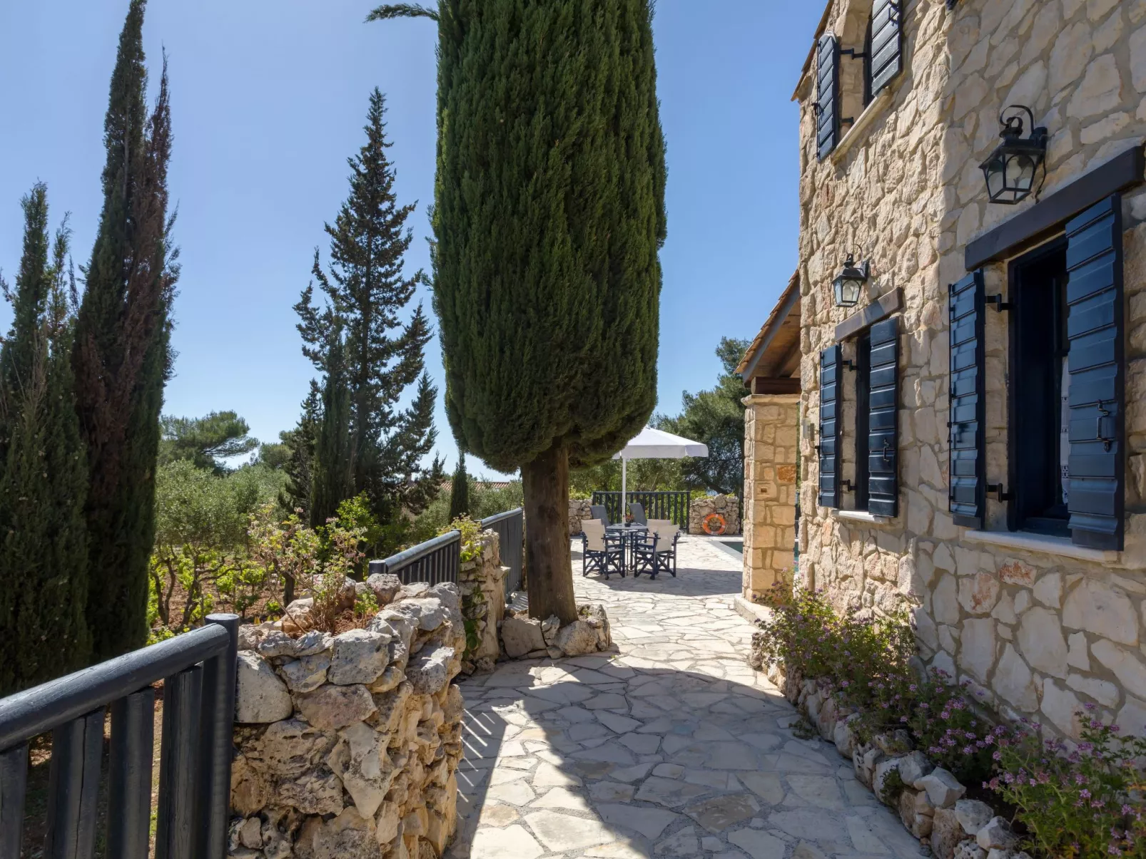 Villa Nefeli mit privatem Pool-Buiten