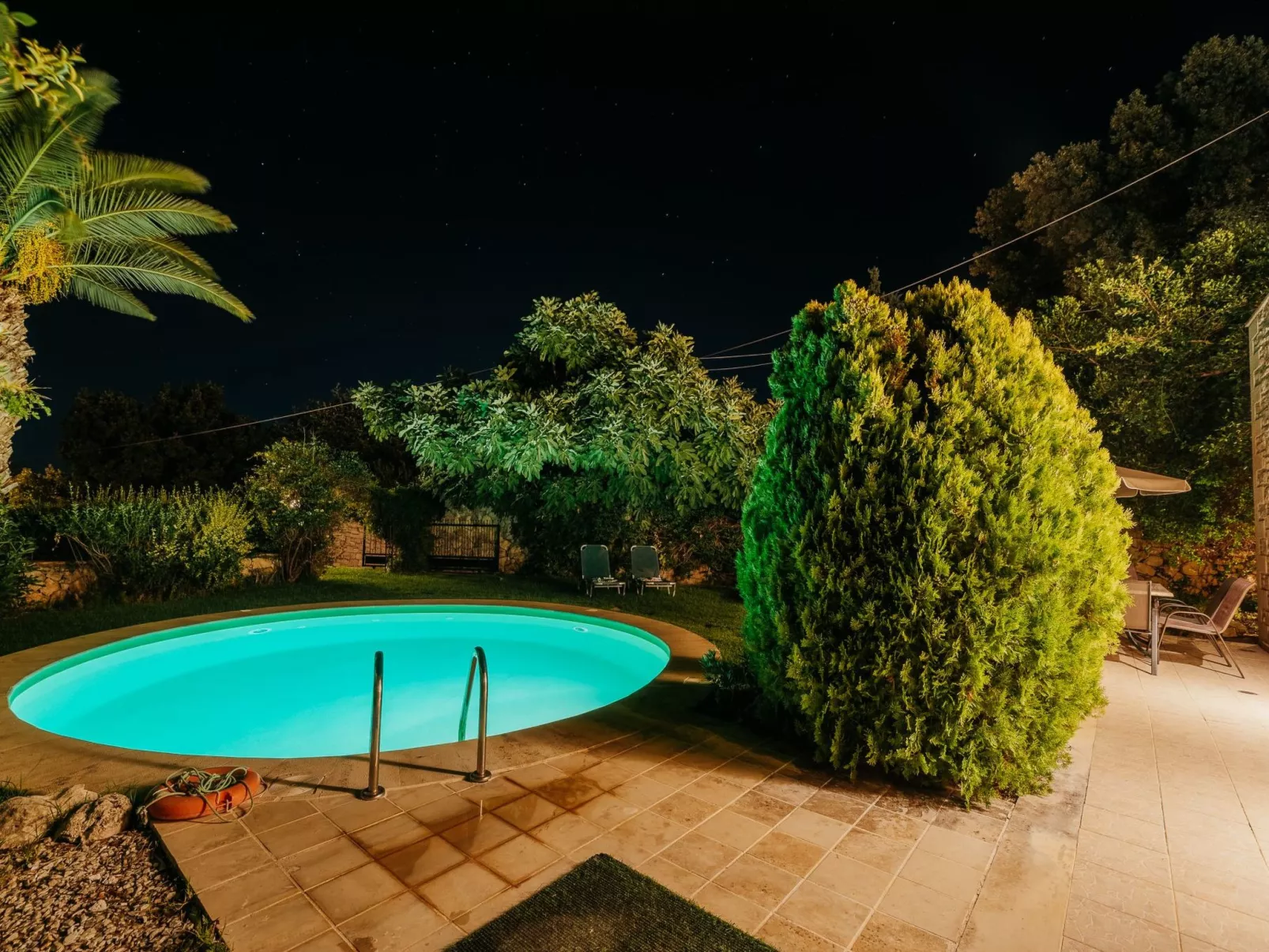 Erato-Image-tags.info