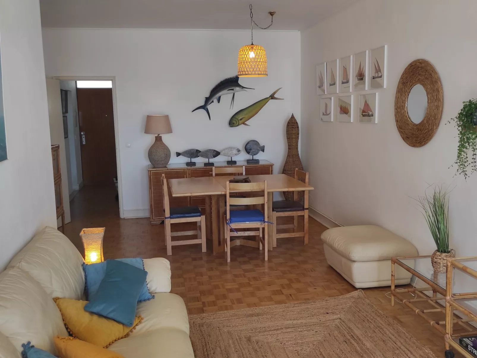 "Peixes" mit Blick auf das Wasser-Binnen