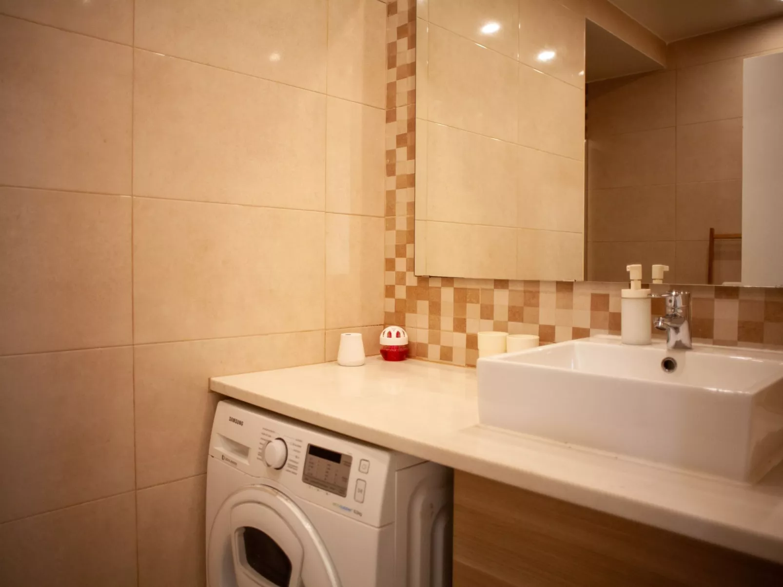 Just4u Wohnung 2 mit AC in der Nähe von Lissabon und Strand