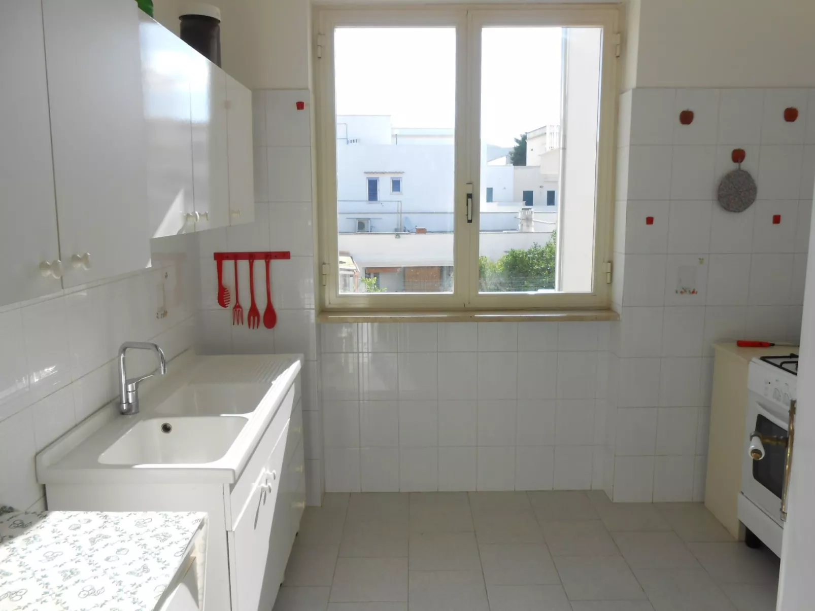 Helles, einladendes Ferienapartment mit Sonnenterrasse in Strandnähe-Image-tags.info