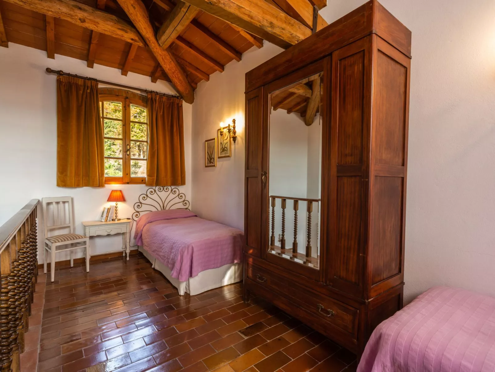 'Villa Rondini' mit Terrasse-Binnen