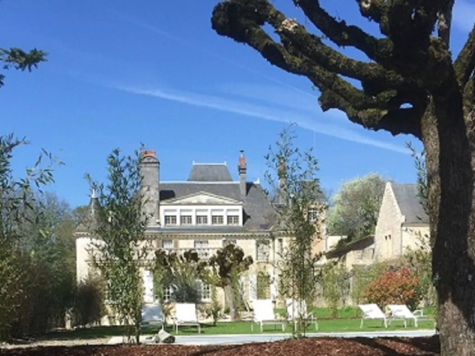 Cottage de la tour duplex 100m2 mit Pool Azay le rideau-Buiten