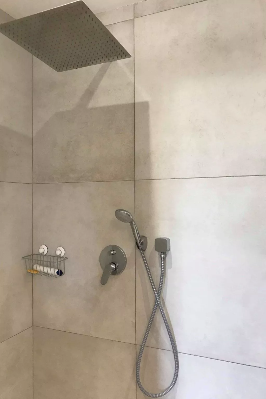 Villa mit Garten, Grill und Terrasse-Binnen