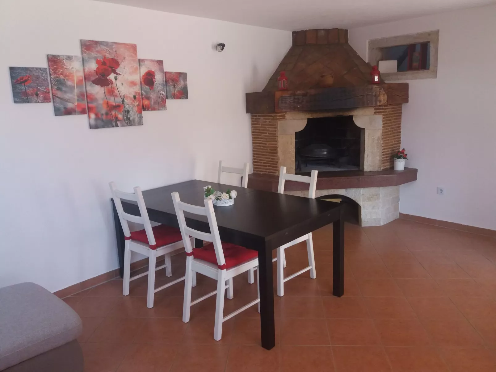 Haus Mirelia für zwei Personen mit Garten-Binnen