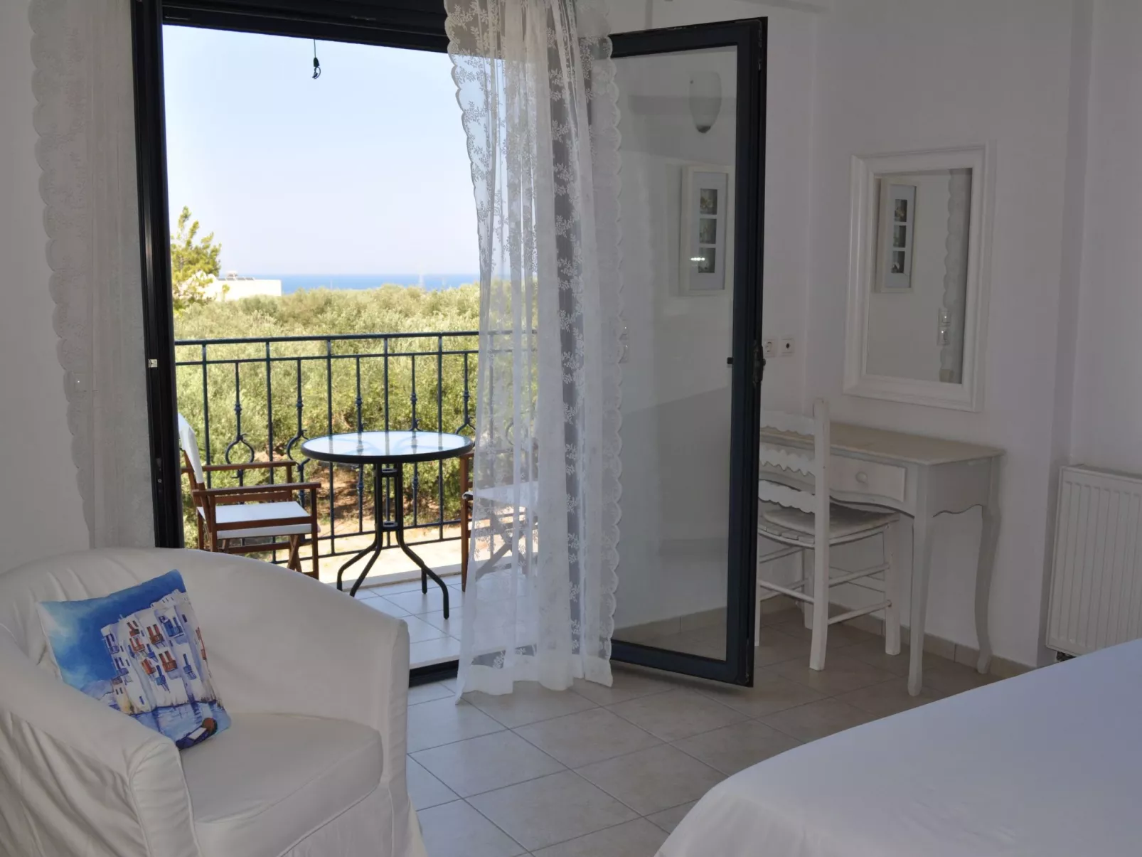 Nefeli Blue Villa in altem Olivenhain, Meerblick-Binnen