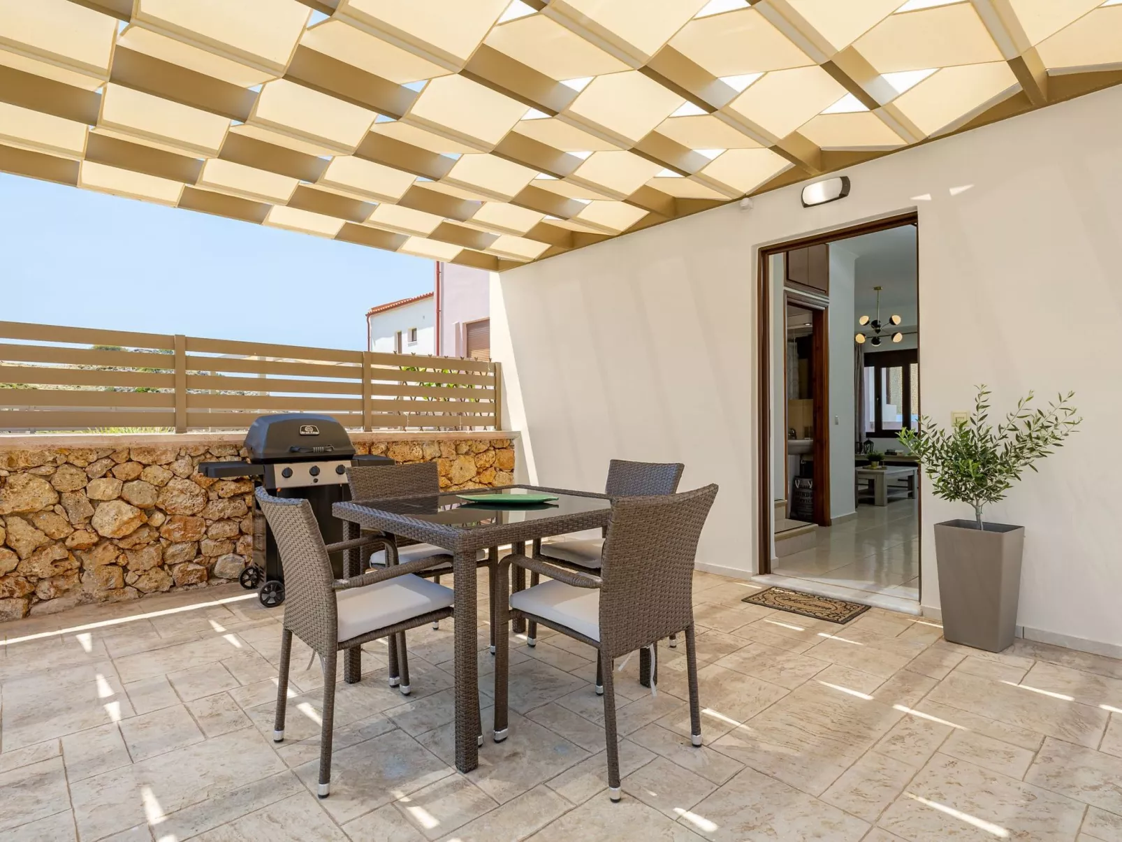 "Villa Nektar" mit privatem Pool-Buiten