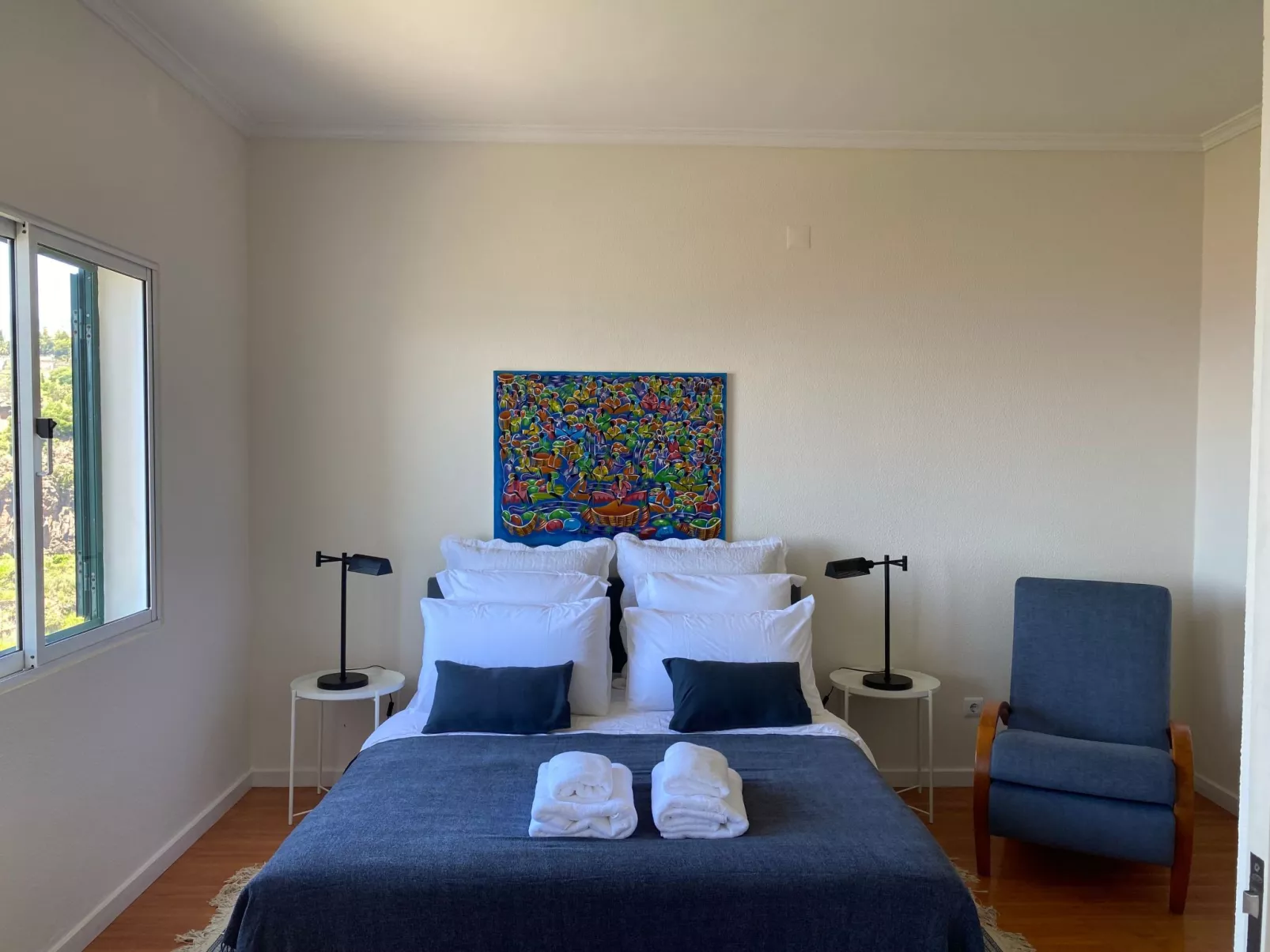 Ideales Familienhaus mit freiem Stadt- und Meerblick-Image-tags.info