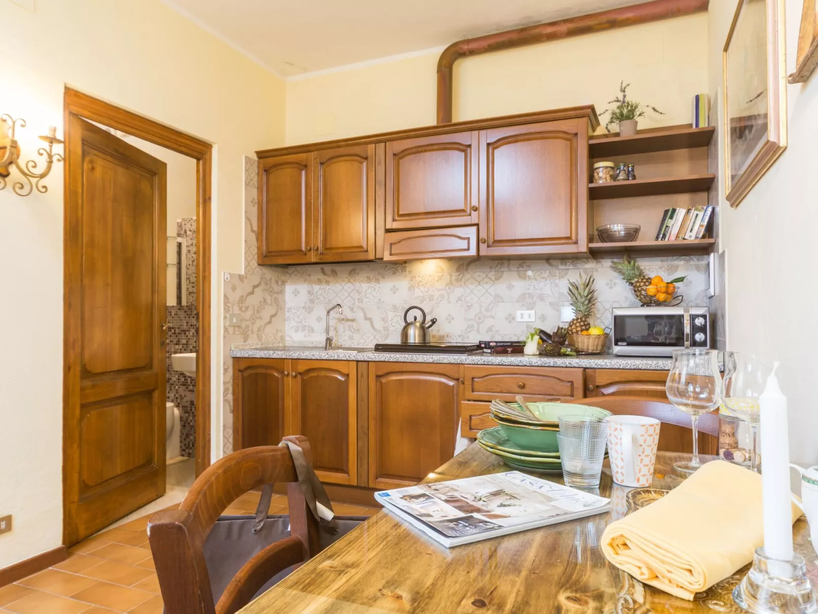 Rosa Wohnung mit Panoramablick-Binnen