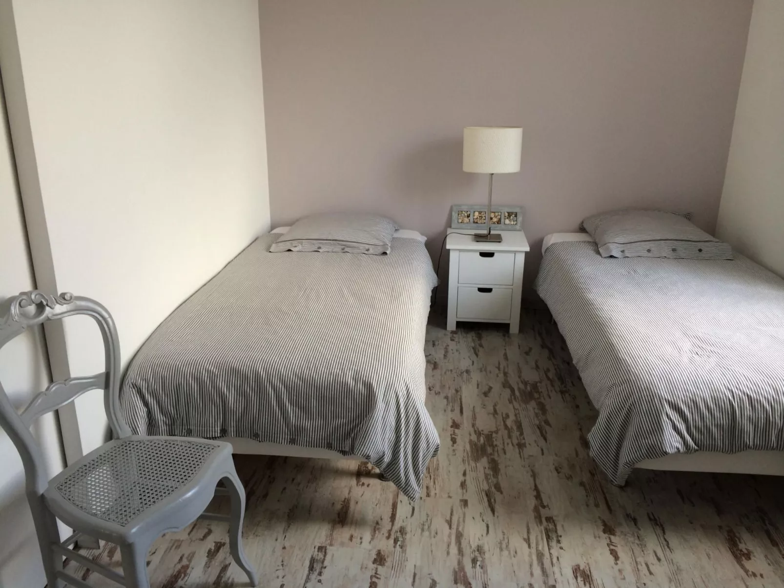 Charmantes Steinhaus in der Nähe des Meeres-Binnen