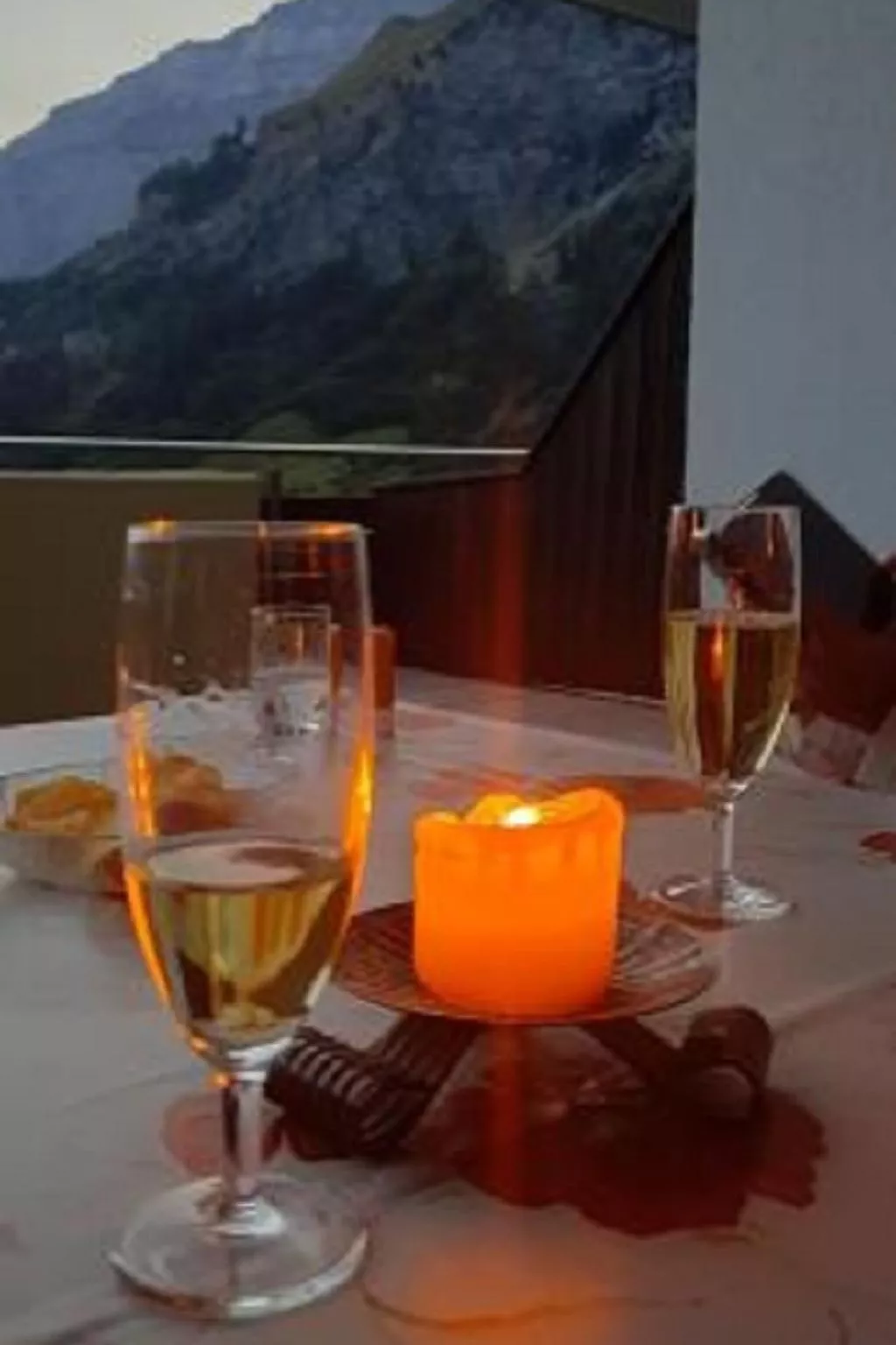 Tschal 16-Image-tags.info