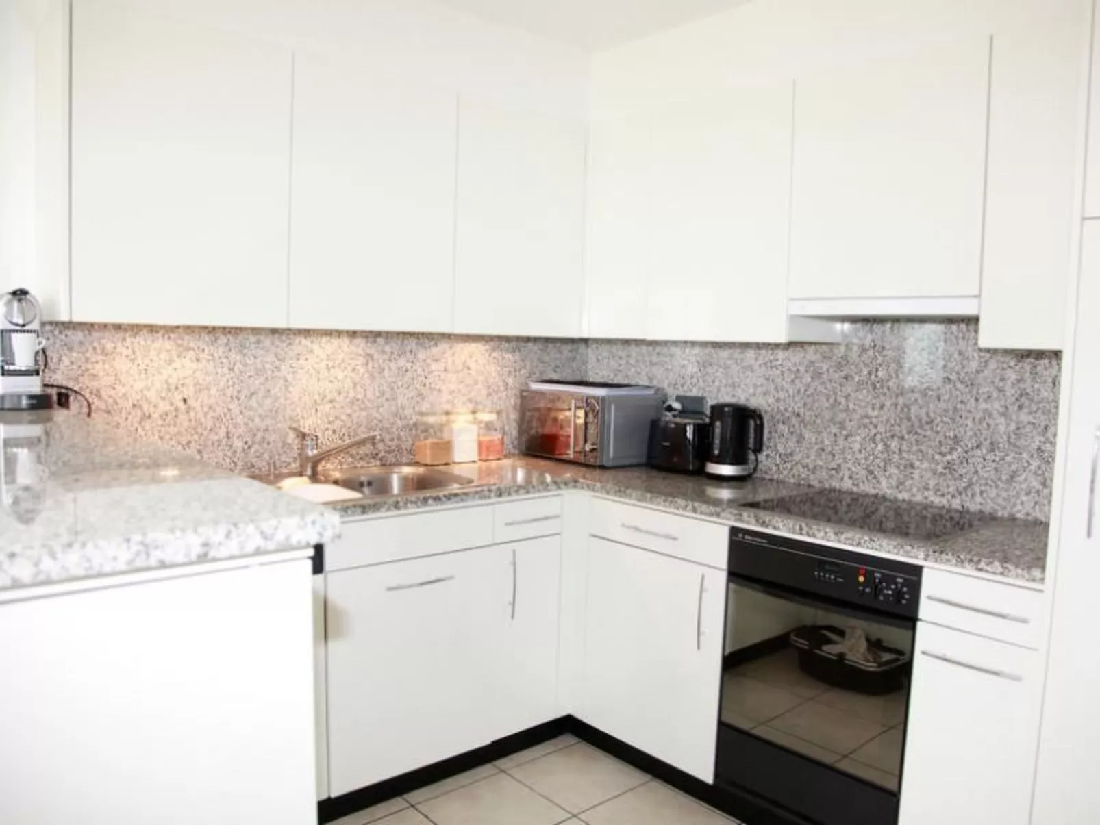 RESIDENZA 7 NANI-Binnen