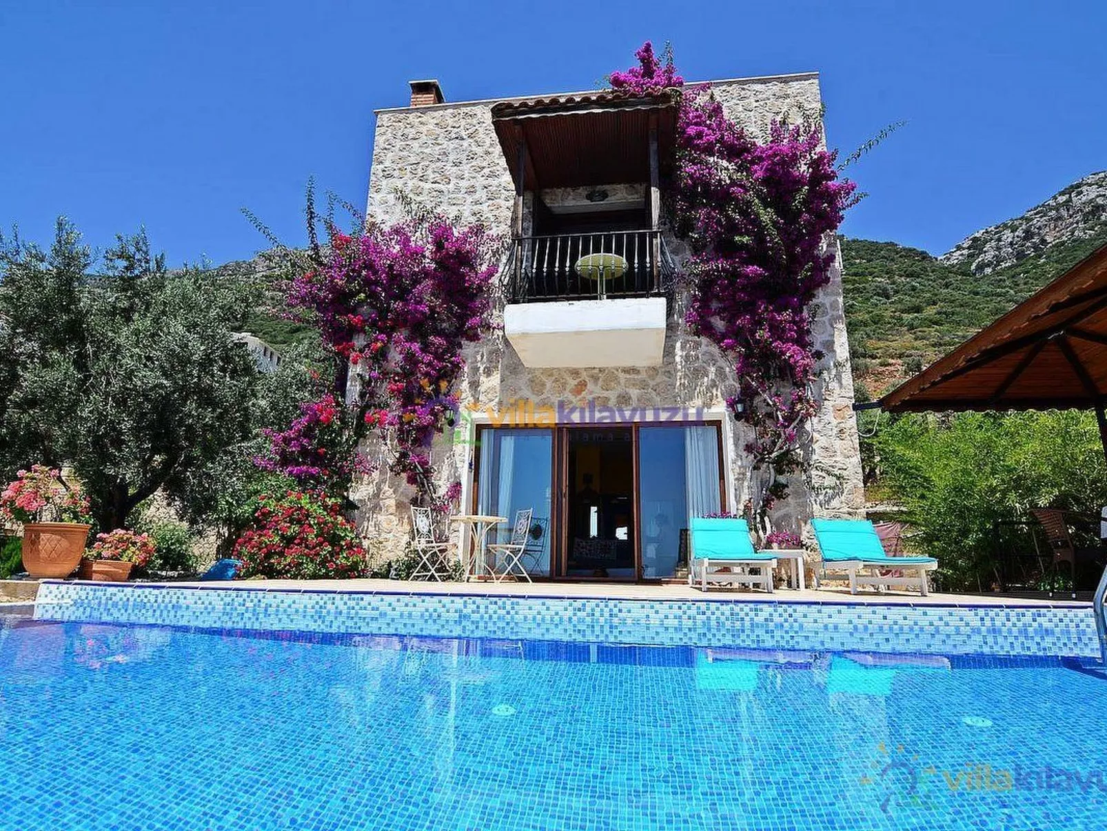 Rustikales Natursteinhaus an der Bucht von Kalkan