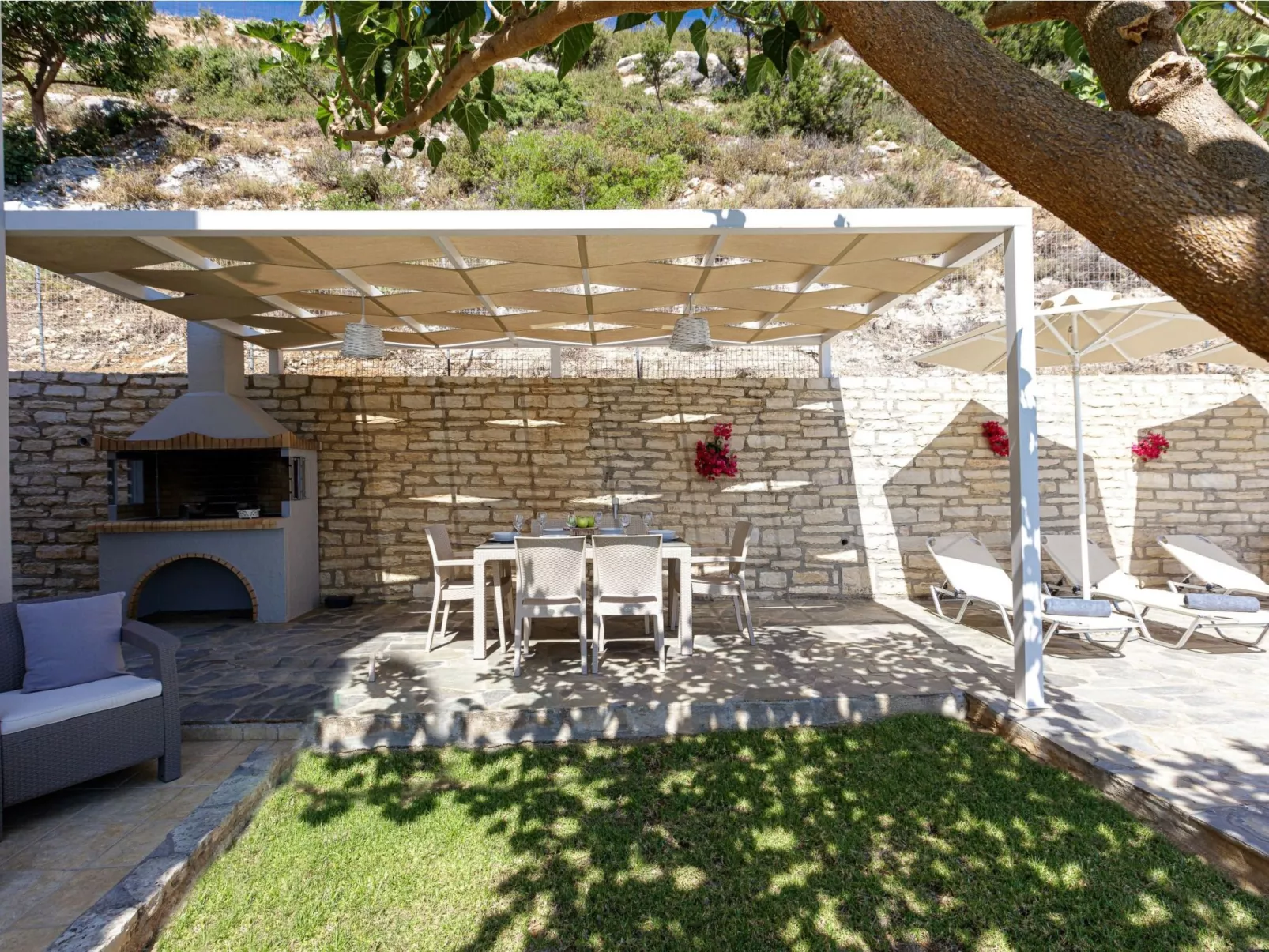 Entspannen Sie sich in der Villa mit privatem Pool, BBQ und Tischtennisplatte-Image-tags.info