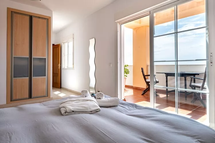 CT 251 - Faro's Lagunas Penthouse - Mijas Costa-Slaapkamer