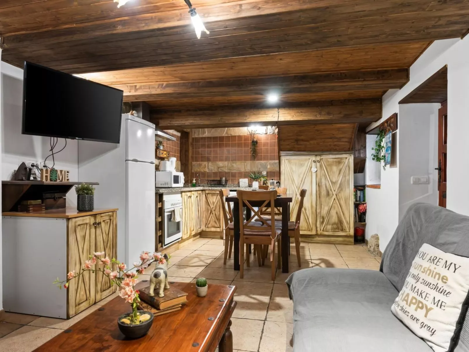 Berghütte mit Terrasse, Kamin und Jacuzzi-Image-tags.info