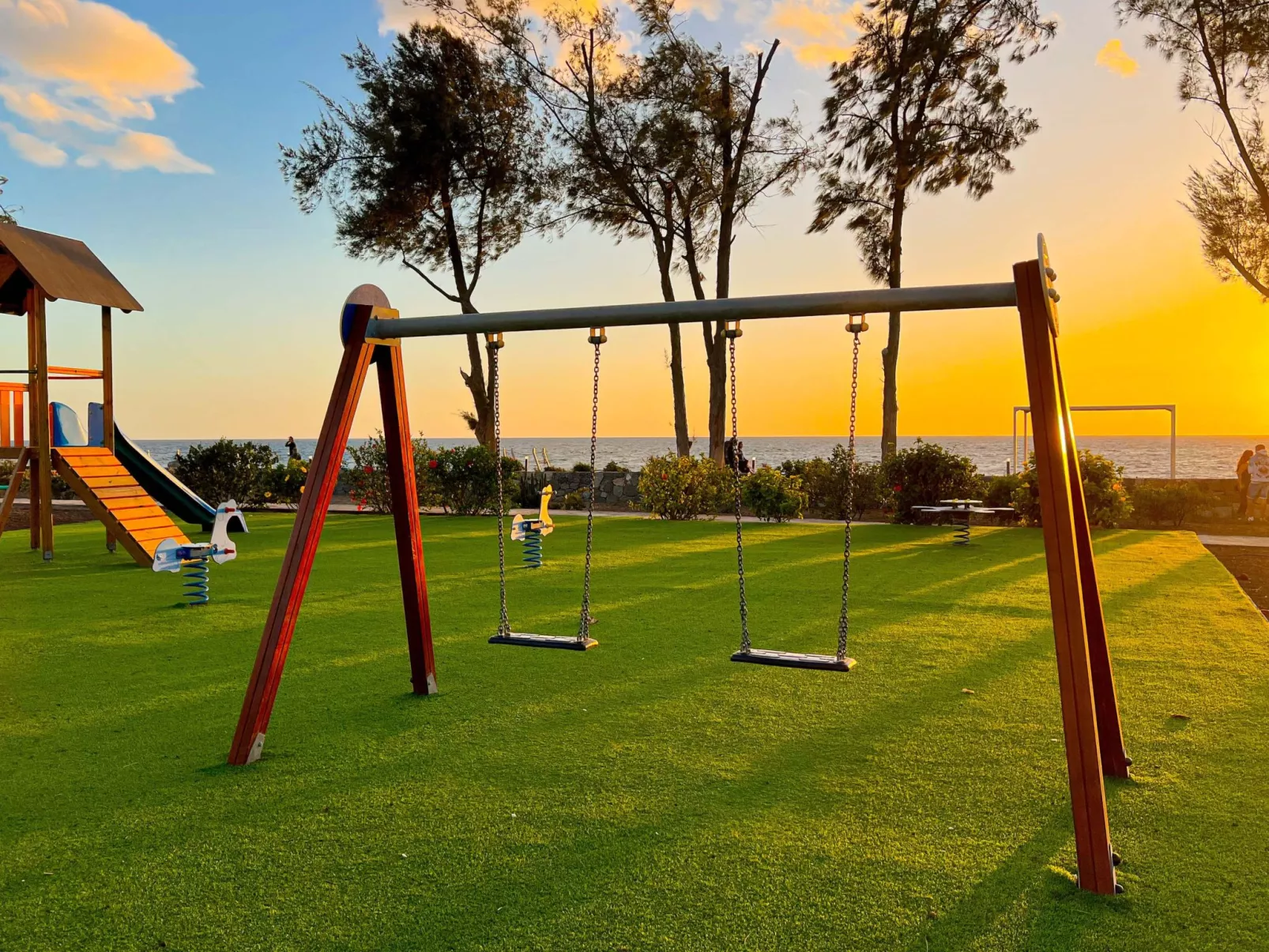 Villa mit Wasserblick-Buiten