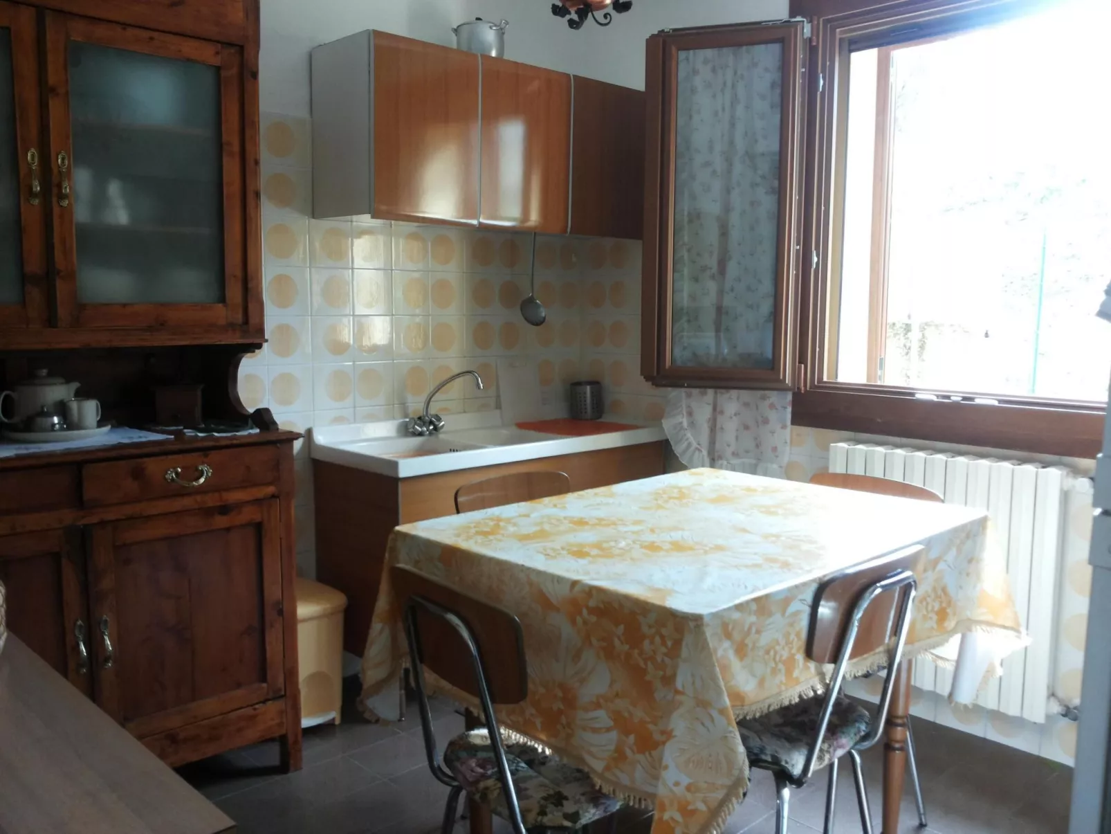 Mit Wasserblick-Binnen