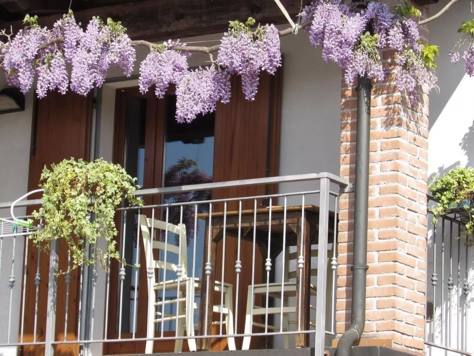 Das Landgut "Corte Canale Virgilio" mit Balkon-Image-tags.info