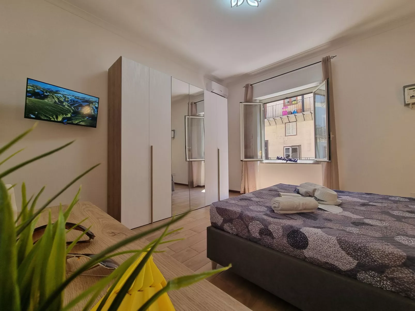 Kala Flat von Holiday World-Image-tags.info