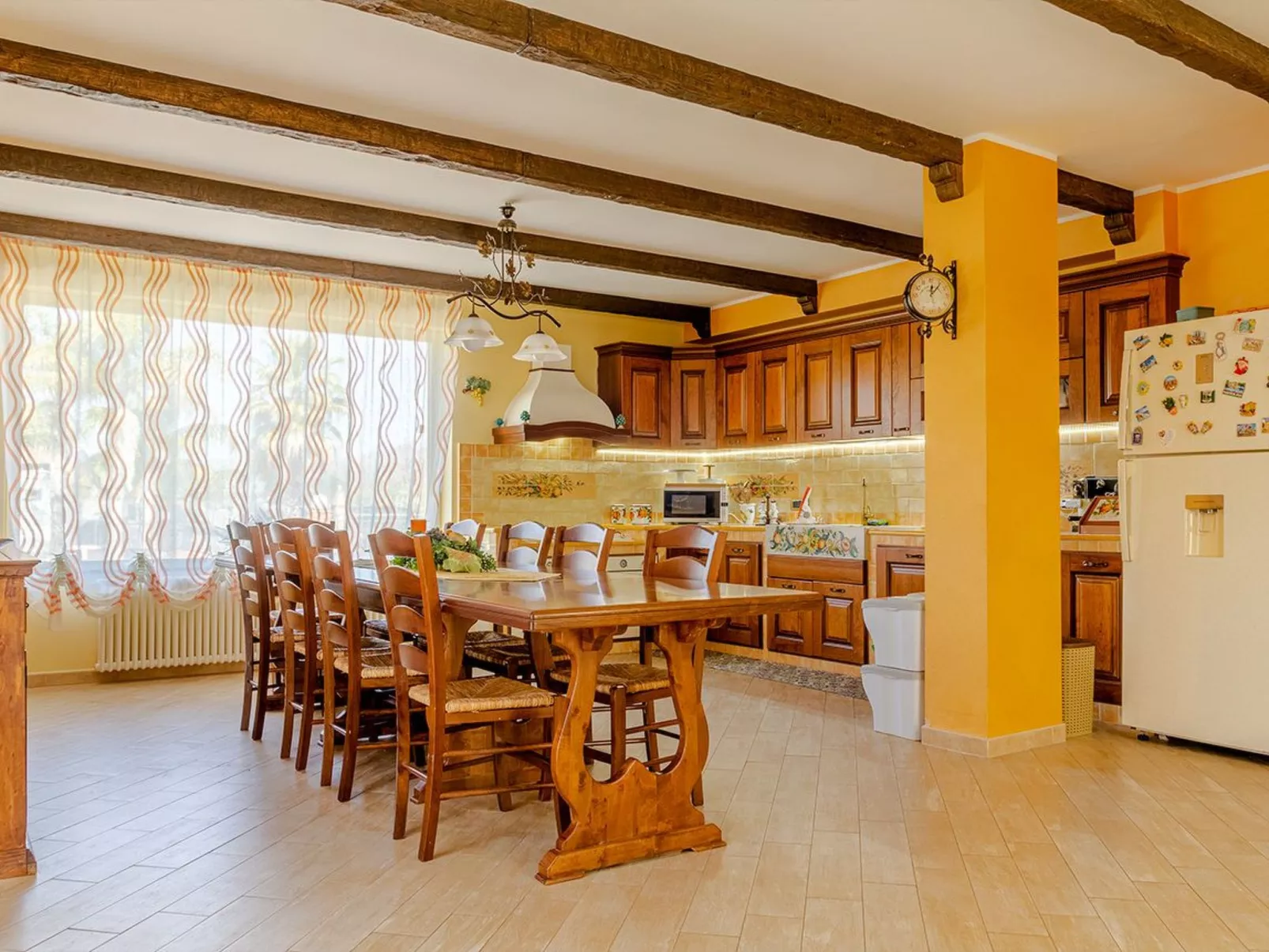 Ferienvilla 'Villa Aura' mit Pool-Binnen