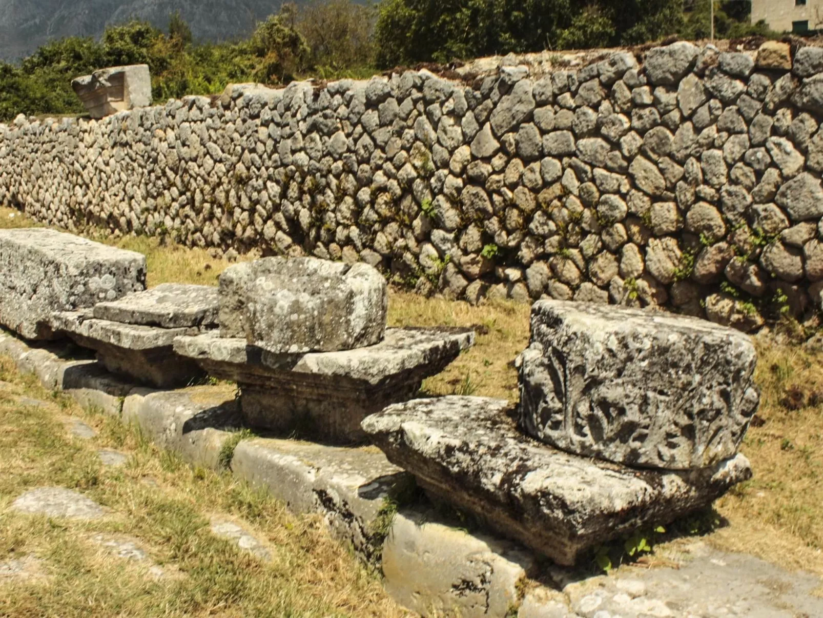 Wohnung 'I Cardi' mit Privatparkplatz-Buiten