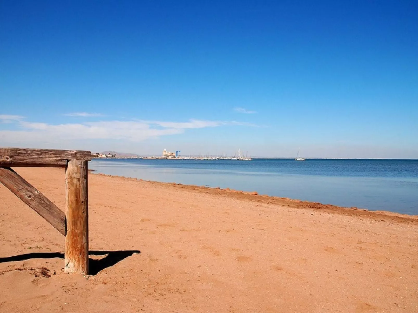 EDF. ESTRELLA 17-Buiten