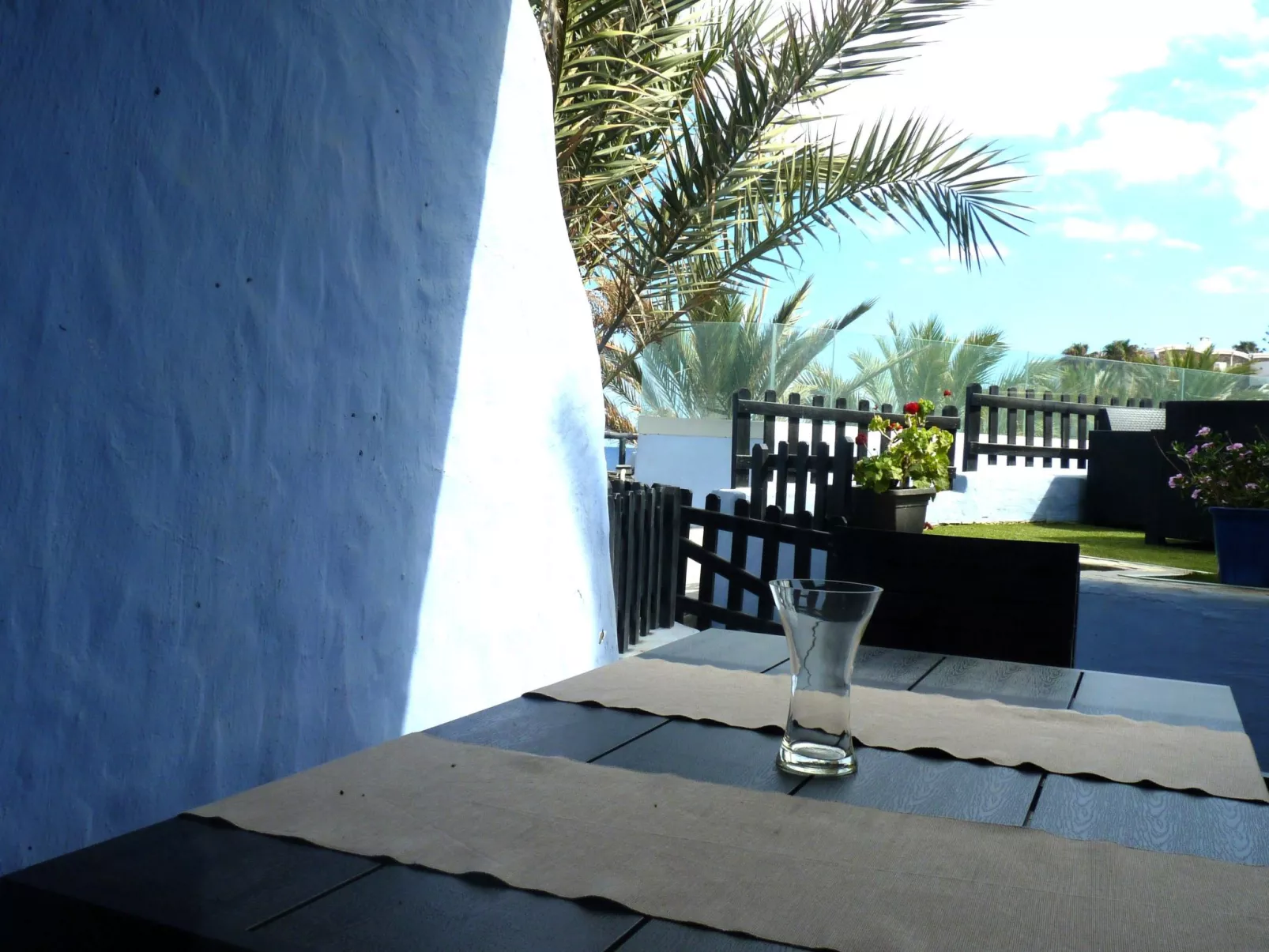 Drean on the Beach, erste Linie am Meer -Garten-Buiten