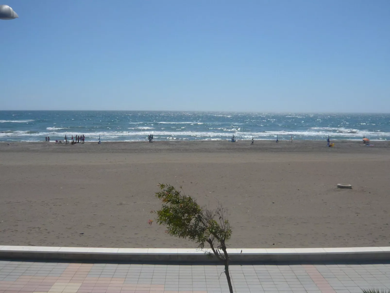 Mit Blick auf das Wasser