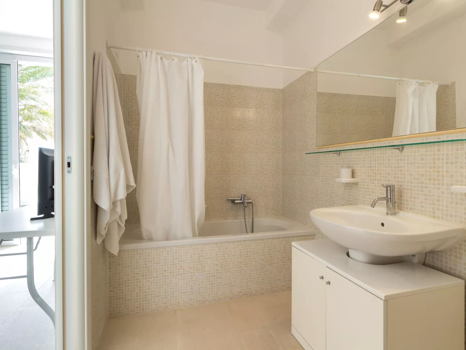 In Ragusa mit Möblierter Terrasse-Binnen