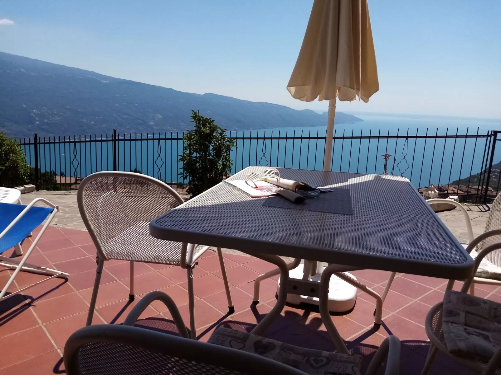 Wohnung 'Stella del Garda'-Buiten