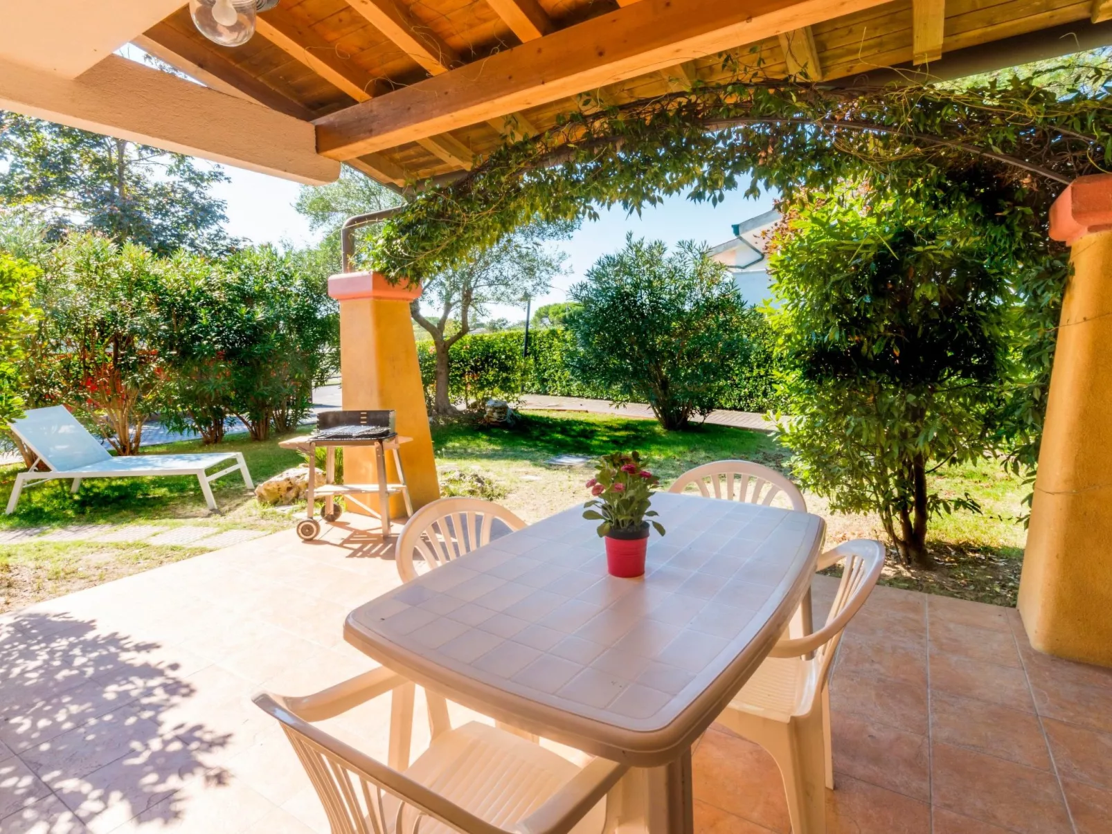 Borgo Stella Marina 16 A-Buiten