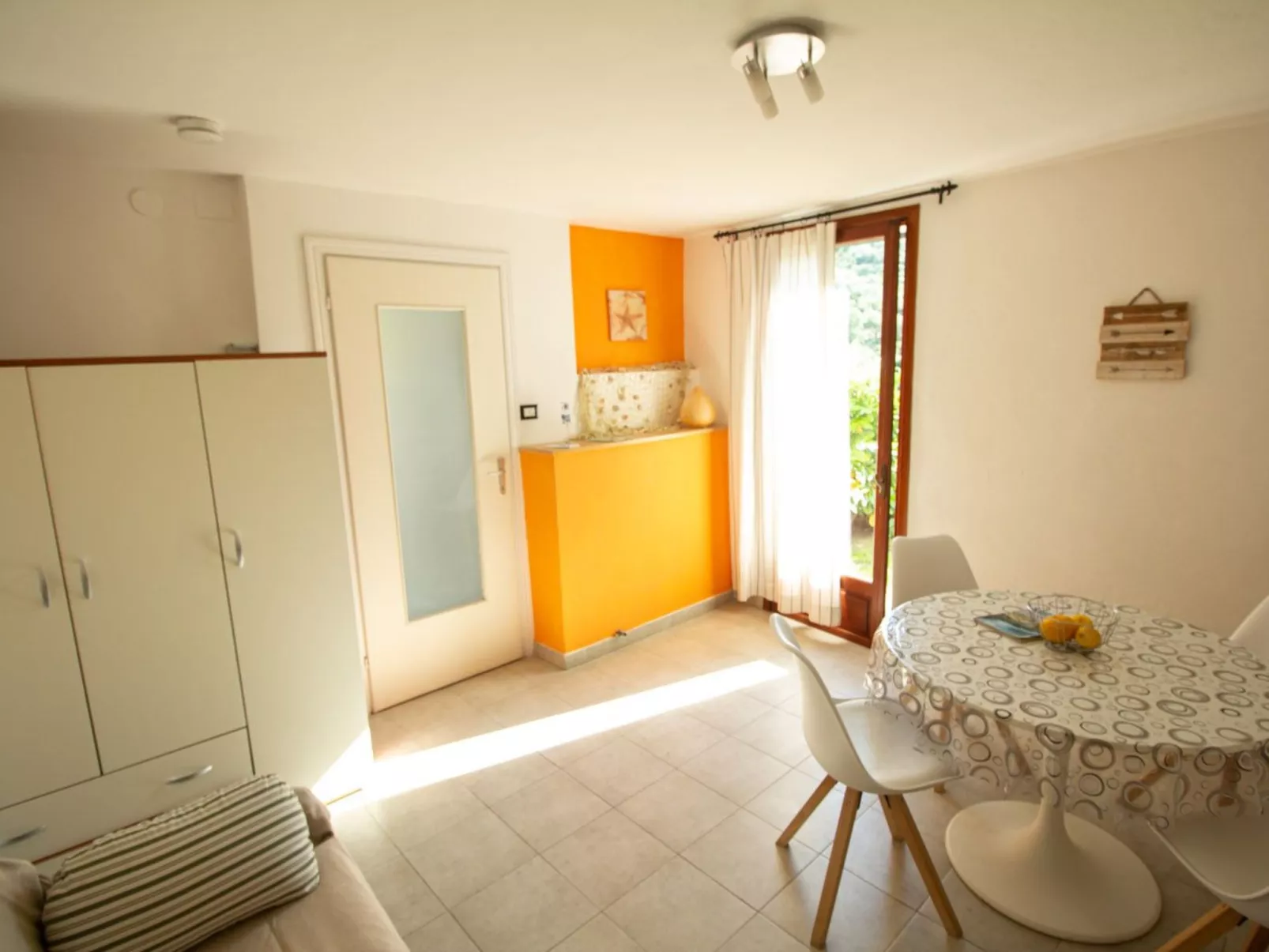 Komfortable Ferienwohnung in Cervo mit Garten-Image-tags.info