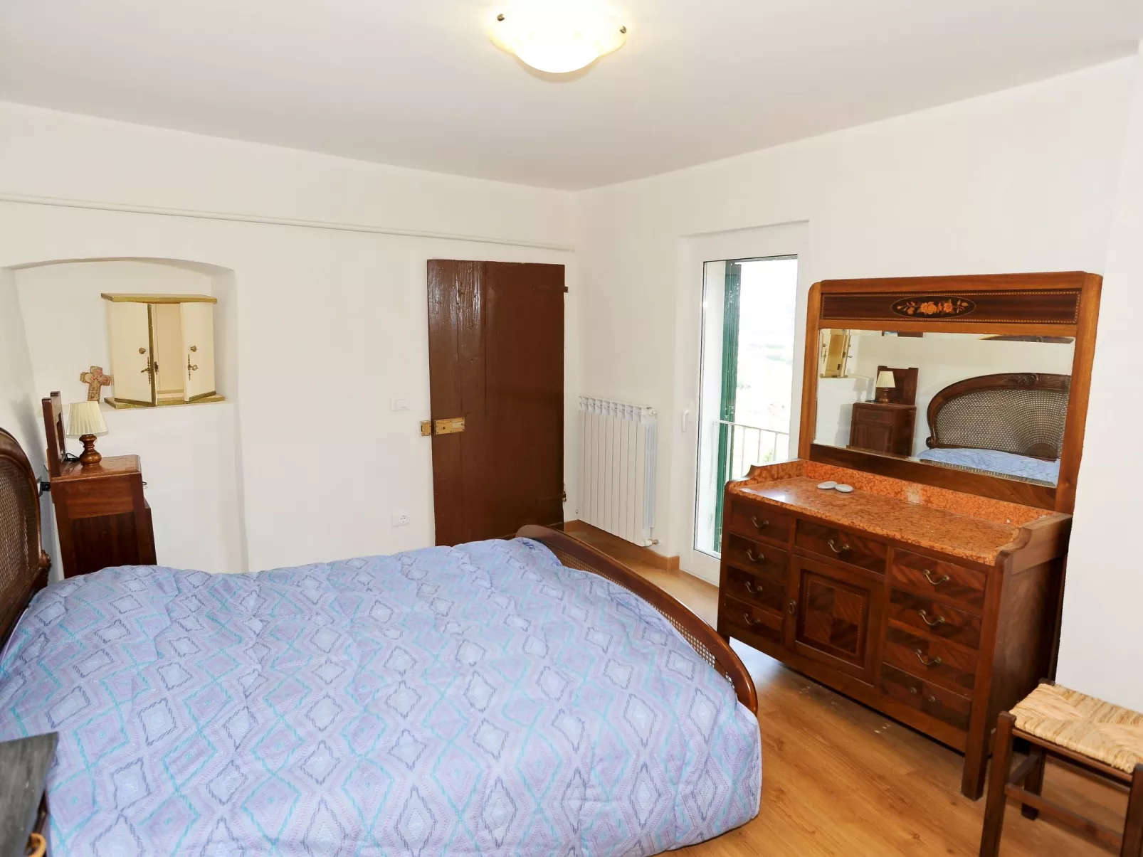 'Medieval House' mit Terrasse-Binnen